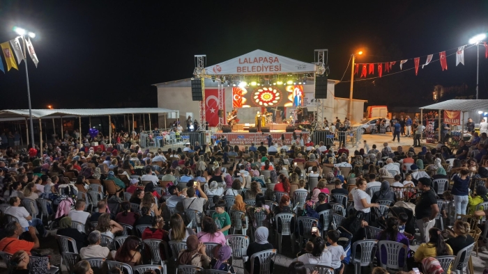 LALAPAŞA’DA COŞKULU 30 AĞUSTOS ZAFER BAYRAMI KUTLAMASI